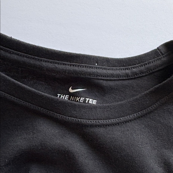 Nike Black T-Shirt with Pink Patterned Logo - Picture 7 of 7